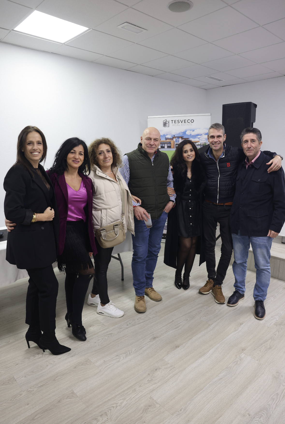 UN BRINDIS POR LA NAVIDAD Y NUESTRA GENTE